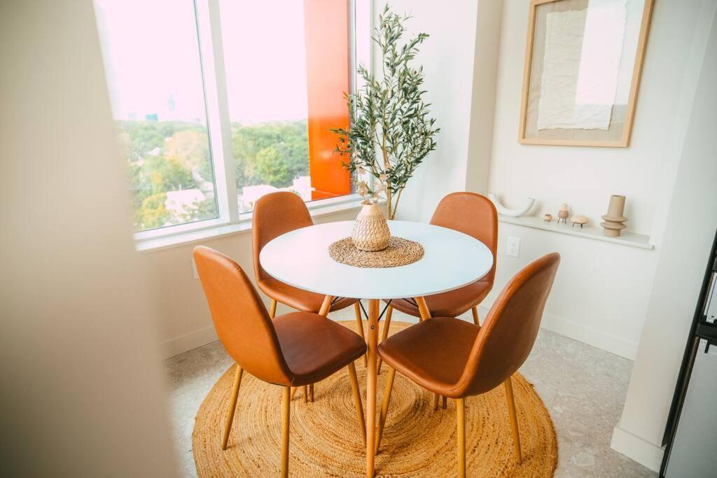 New Luxury 2Br Penthouse Apt In Central הליפקס מראה חיצוני תמונה